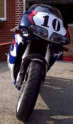 RGV500_Fairings7.jpg